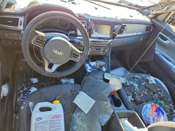 KNDCB3LC2H5049407 2017 KIA NIRO - Image 8