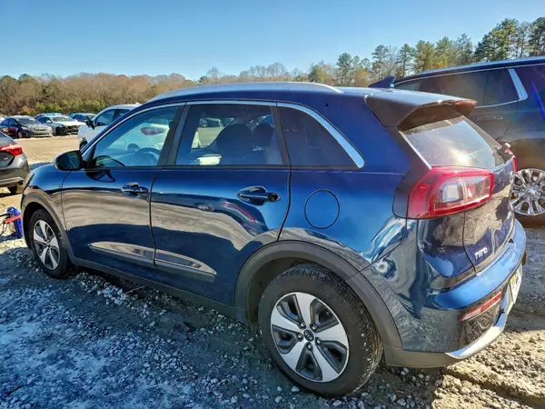 KNDCB3LC2H5050170 2017 KIA NIRO - Image 2