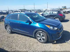 KNDCB3LC2H5056390 2017 KIA NIRO