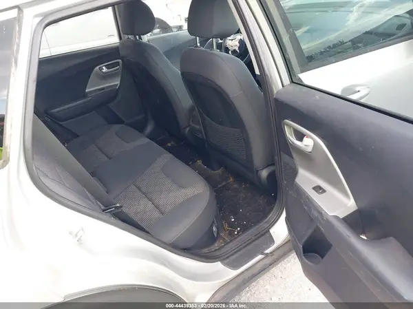 KNDCB3LC2H5056759 2017 KIA NIRO - Image 8