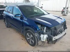 KNDCB3LC2H5059872 2017 KIA NIRO