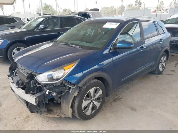 KNDCB3LC2H5059872 2017 KIA NIRO - Image 2
