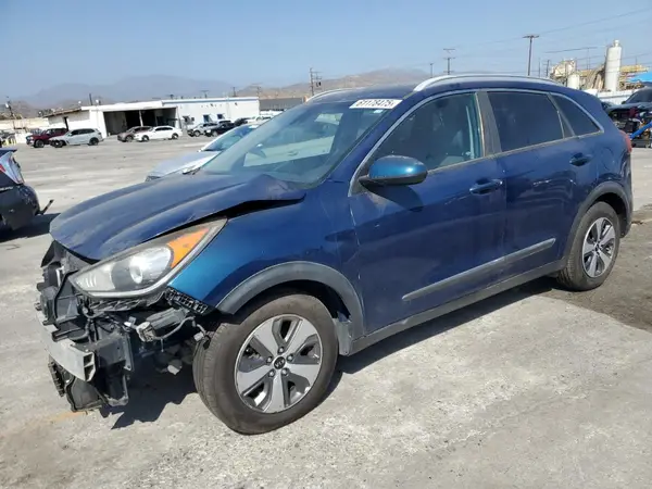 KNDCB3LC2H5073903 2017 KIA NIRO - Image 1