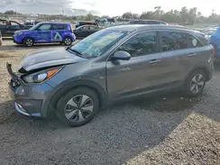 KNDCB3LC2H5074307 2017 KIA NIRO