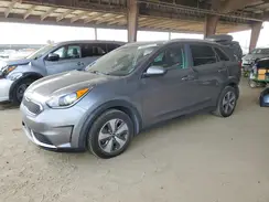 KNDCB3LC2H5076297 2017 KIA NIRO