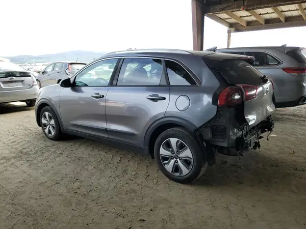 KNDCB3LC2H5076297 2017 KIA NIRO - Image 2