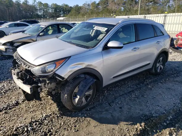 KNDCB3LC2H5085159 2017 KIA NIRO - Image 1