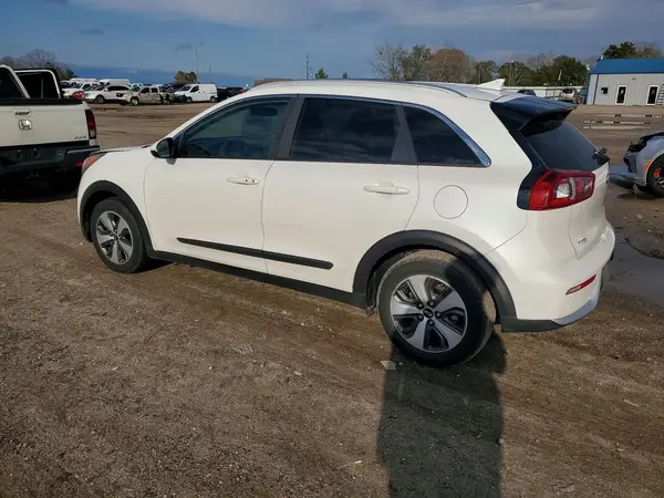 KNDCB3LC2H5088529 2017 KIA NIRO - Image 2