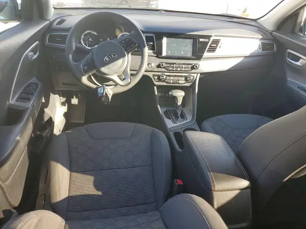 KNDCB3LC2H5088529 2017 KIA NIRO - Image 8