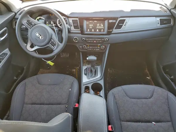 KNDCB3LC2H5100842 2017 KIA NIRO - Image 8
