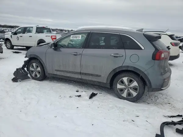 KNDCB3LC2H5101831 2017 KIA NIRO - Image 2