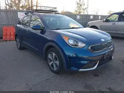 KNDCB3LC2H5104163 2017 KIA NIRO