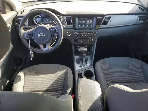 KNDCB3LC2H5104454 2017 KIA NIRO - Image 8