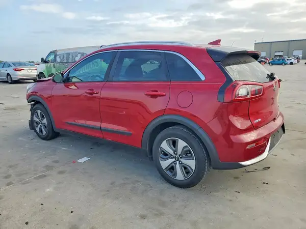 KNDCB3LC2J5108445 2018 KIA NIRO - Image 2