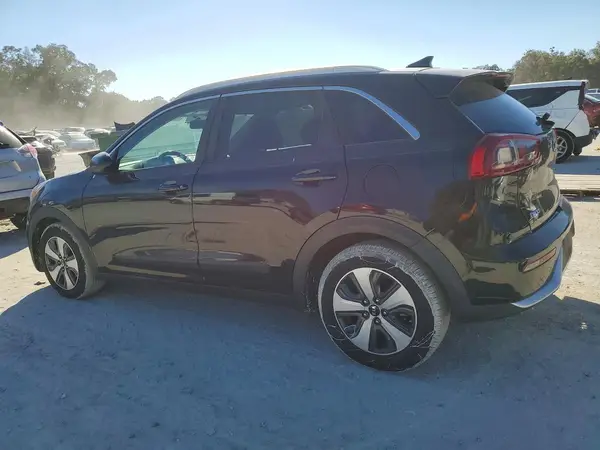 KNDCB3LC2J5110616 2018 KIA NIRO - Image 2
