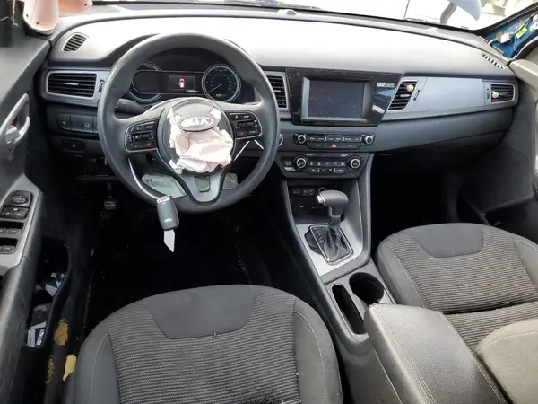KNDCB3LC2J5114200 2018 KIA NIRO - Image 8