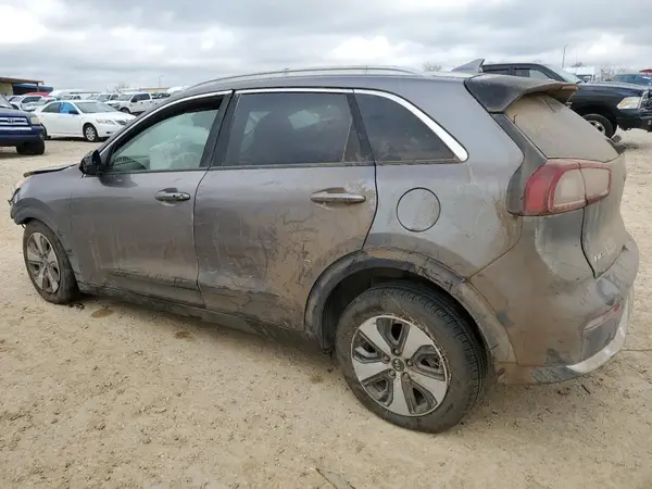 KNDCB3LC2J5118828 2018 KIA NIRO - Image 2