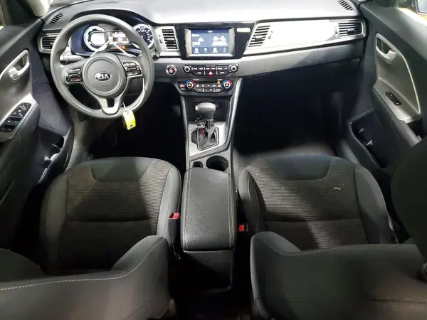 KNDCB3LC2J5147438 2018 KIA NIRO - Image 8
