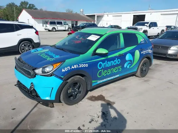 KNDCB3LC2J5158021 2018 KIA NIRO - Image 2