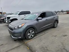 KNDCB3LC2J5170668 2018 KIA NIRO