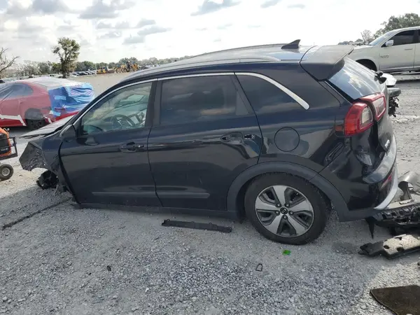 KNDCB3LC2J5204611 2018 KIA NIRO - Image 2