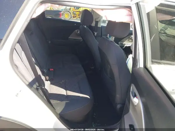KNDCB3LC2J5204883 2018 KIA NIRO - Image 8