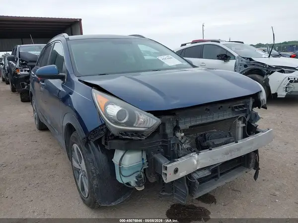 KNDCB3LC2J5207069 2018 KIA NIRO - Image 1
