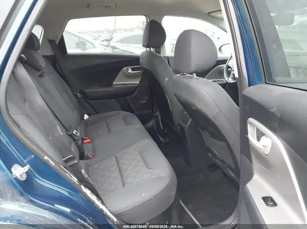 KNDCB3LC2J5207069 2018 KIA NIRO - Image 8