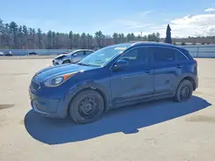 KNDCB3LC2J5212143 2018 KIA NIRO