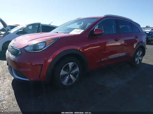 KNDCB3LC2K5218655 2019 KIA NIRO - Image 2