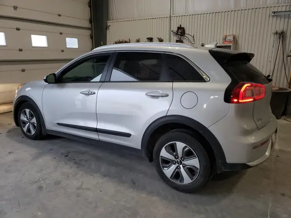 KNDCB3LC2K5221961 2019 KIA NIRO - Image 2
