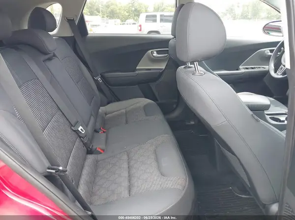 KNDCB3LC2K5238002 2019 KIA NIRO - Image 8