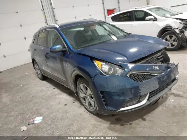 KNDCB3LC2K5250165 2019 KIA NIRO - Image 1