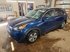 KNDCB3LC2K5250196 2019 KIA NIRO