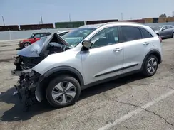 KNDCB3LC2K5251073 2019 KIA NIRO
