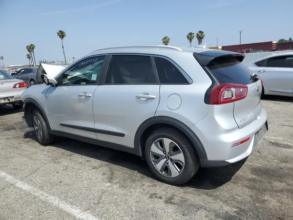 KNDCB3LC2K5251073 2019 KIA NIRO - Image 2