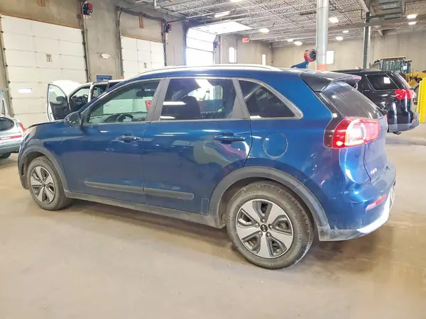 KNDCB3LC2K5252028 2019 KIA NIRO - Image 2