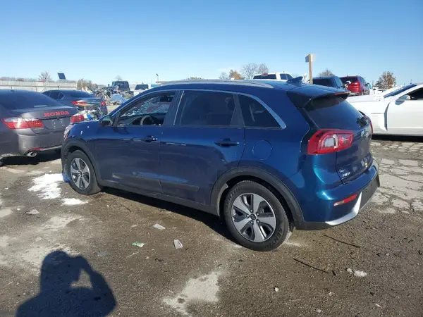 KNDCB3LC2K5265006 2019 KIA NIRO - Image 2