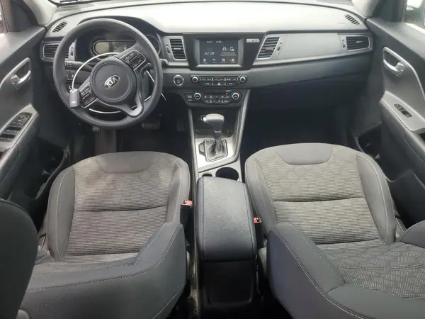 KNDCB3LC2K5266012 2019 KIA NIRO - Image 8
