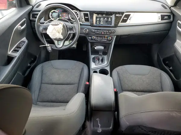 KNDCB3LC2K5291461 2019 KIA NIRO - Image 8