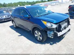KNDCB3LC2K5295462 2019 KIA NIRO