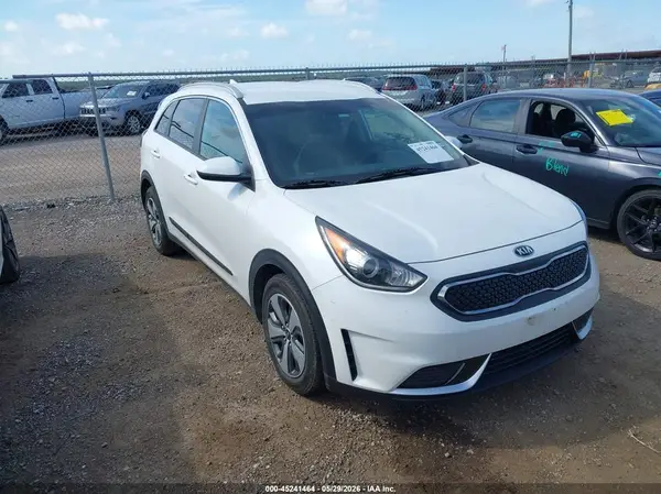 KNDCB3LC2K5307318 2019 KIA NIRO - Image 1