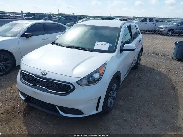 KNDCB3LC2K5307318 2019 KIA NIRO - Image 2