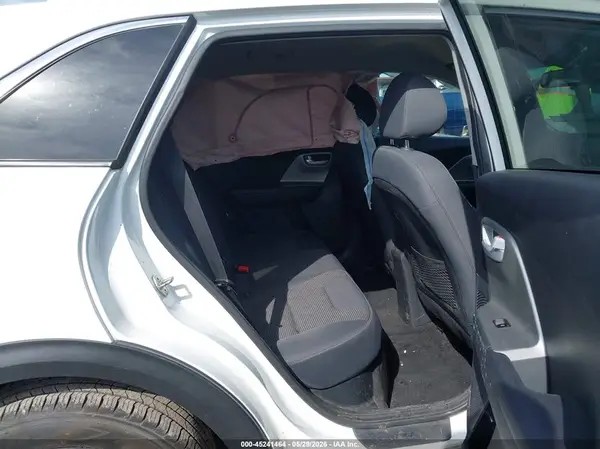 KNDCB3LC2K5307318 2019 KIA NIRO - Image 8