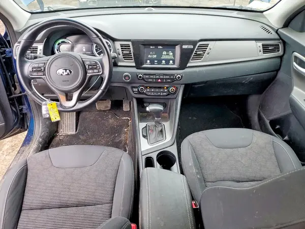 KNDCB3LC2K5322076 2019 KIA NIRO - Image 8