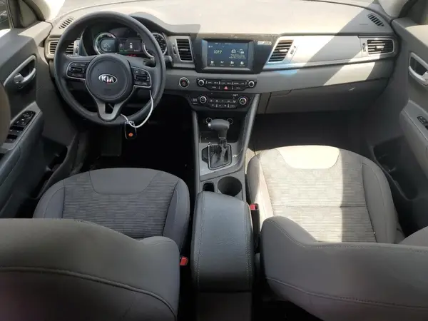 KNDCB3LC2K5334311 2019 KIA NIRO - Image 8