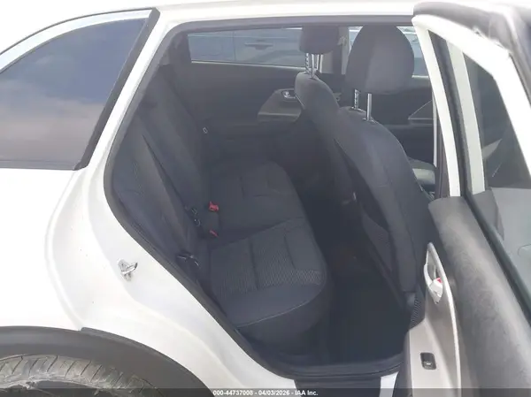 KNDCB3LC2K5338231 2019 KIA NIRO - Image 8