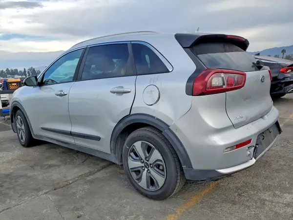 KNDCB3LC2K5351559 2019 KIA NIRO - Image 2