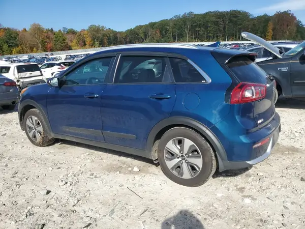 KNDCB3LC2K5351853 2019 KIA NIRO - Image 2