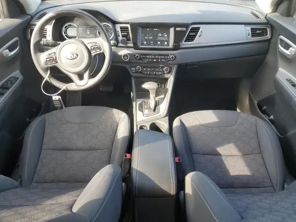 KNDCB3LC2K5351853 2019 KIA NIRO - Image 8